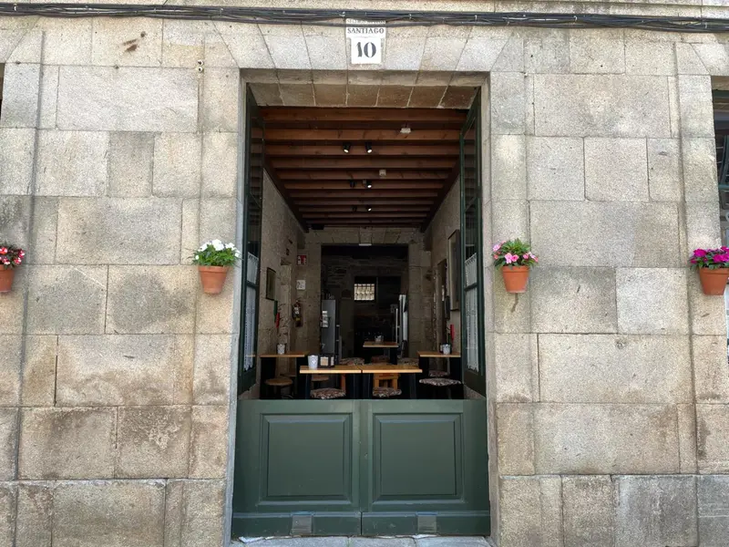Entrada de Langrina, numero 10 de la Rua da Troia